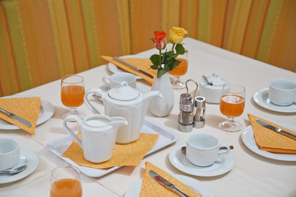 Alpshotel Bergland 프펠데르스 외부 사진