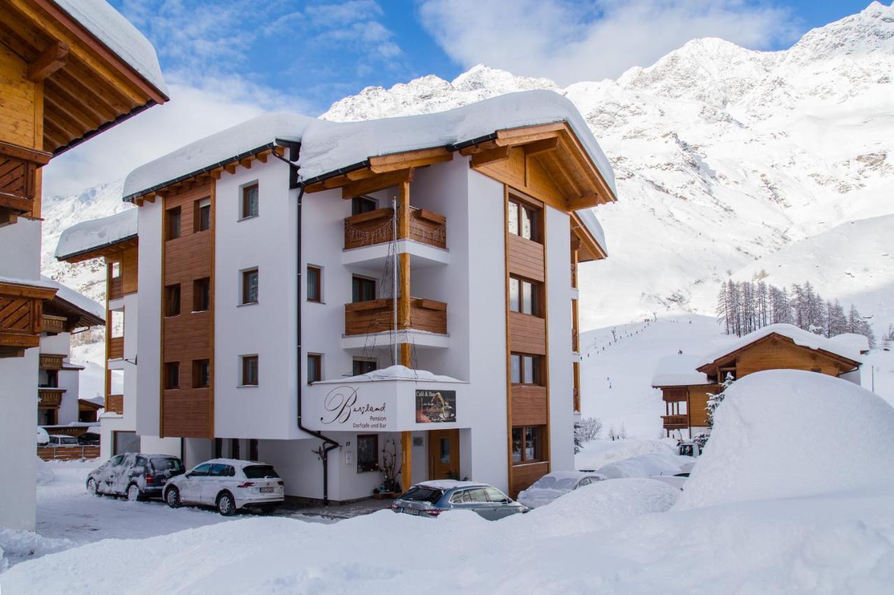Alpshotel Bergland 프펠데르스 외부 사진