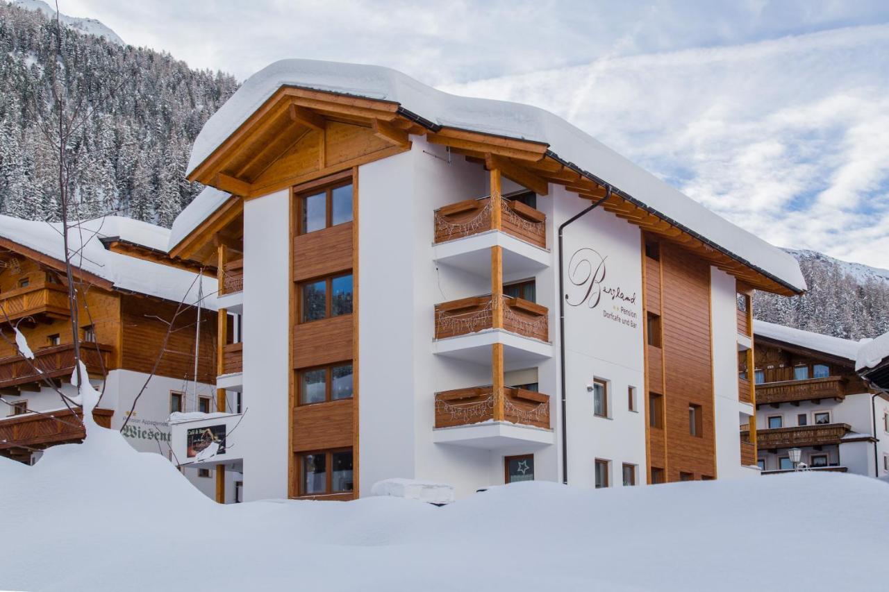 Alpshotel Bergland 프펠데르스 외부 사진